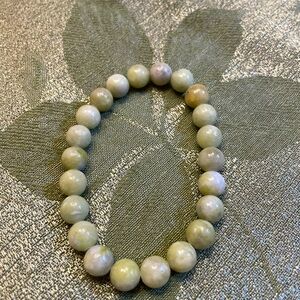 NWOT Jade  Beads Gemstone Bracelet.